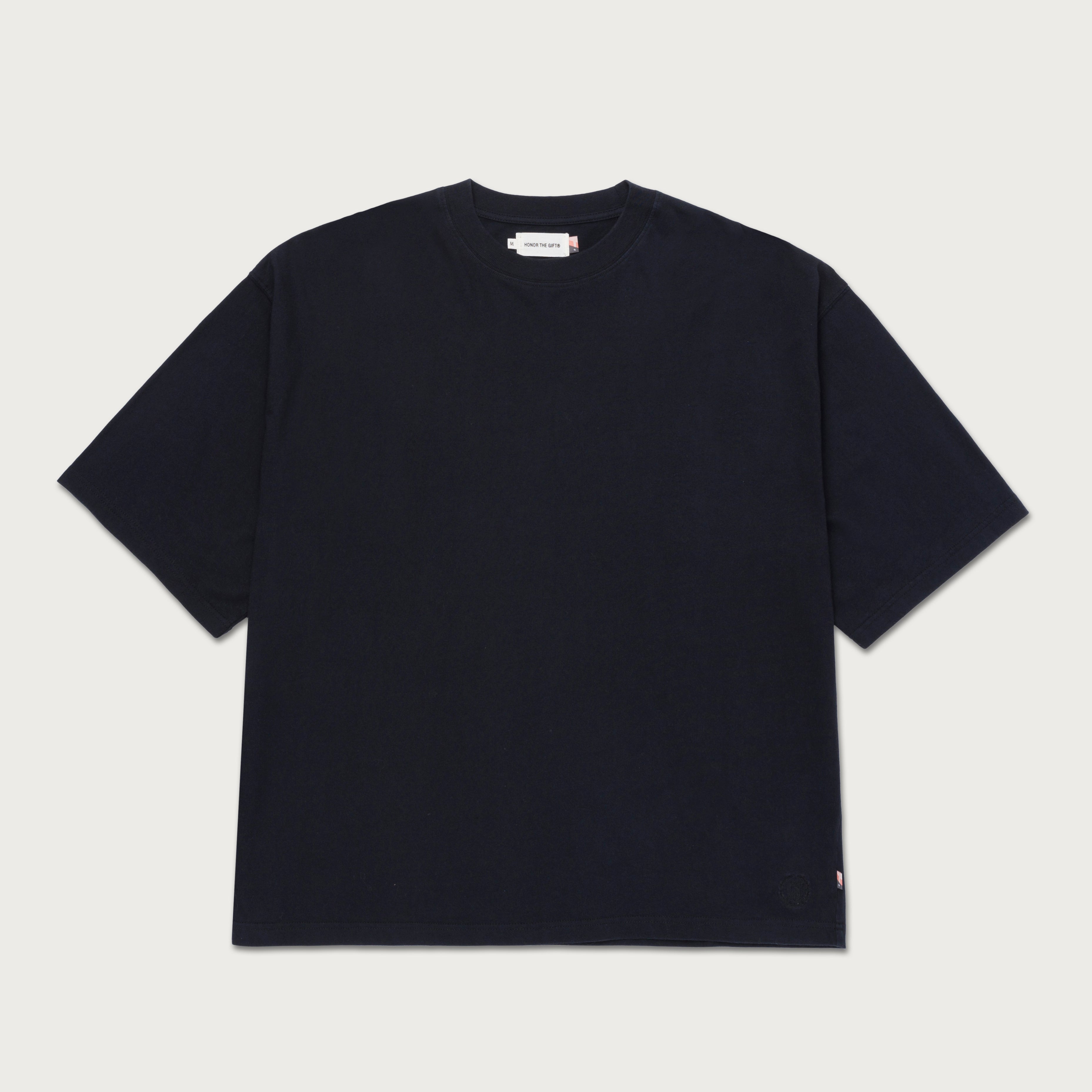 Crest Logo Box Tee - Black – Honor The Gift