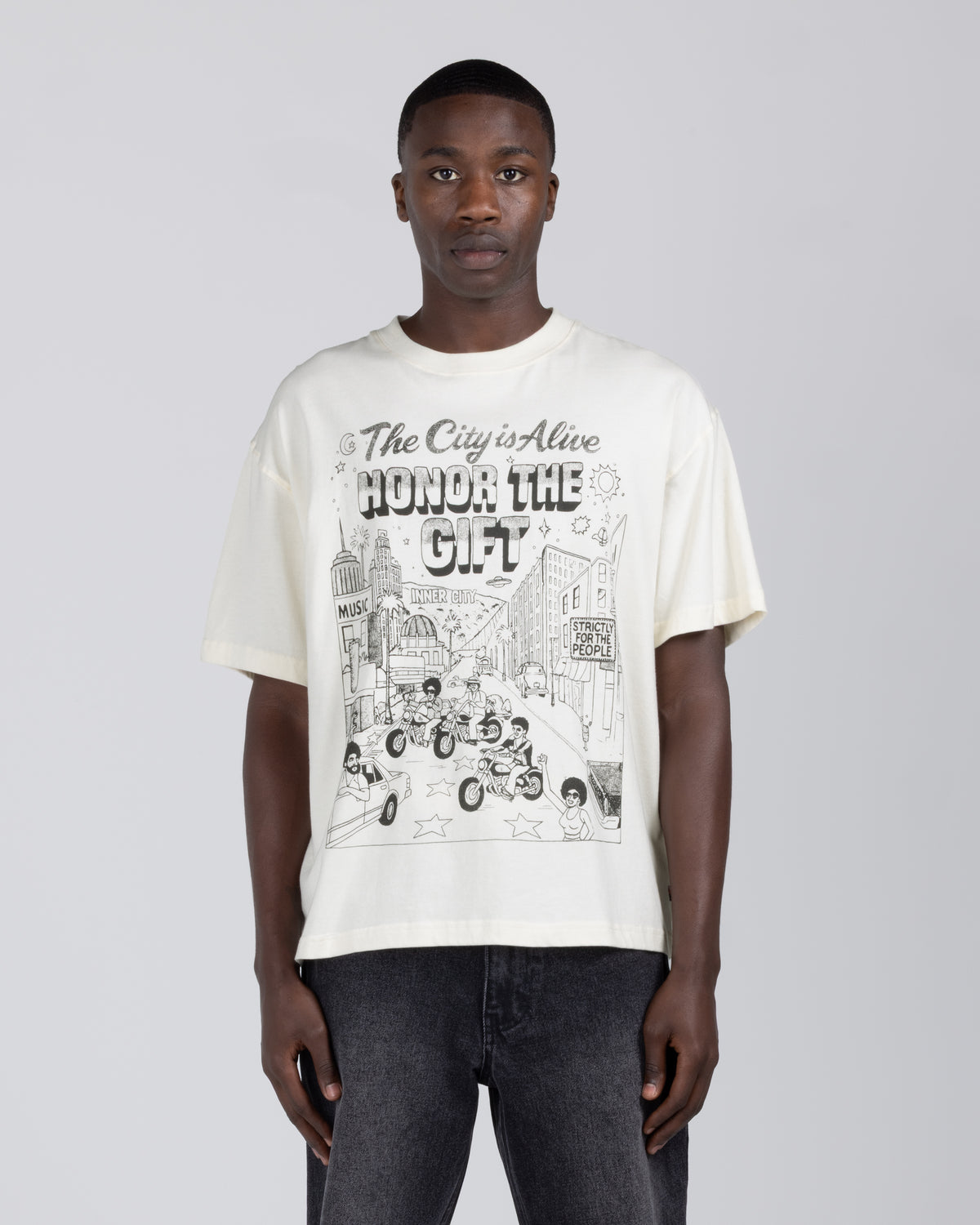 The City Is Alive Tee - Bone