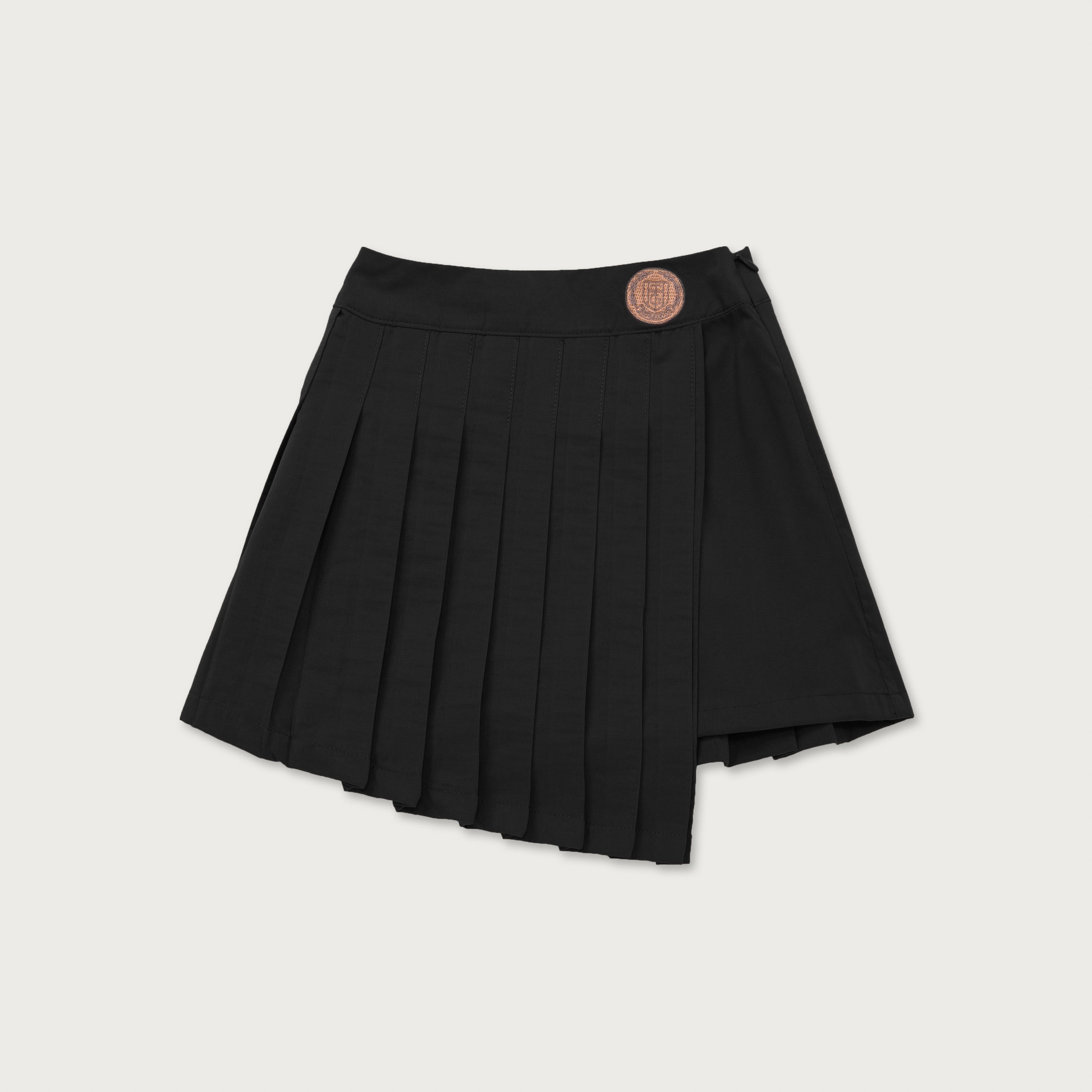 Girls black pleated store skirt