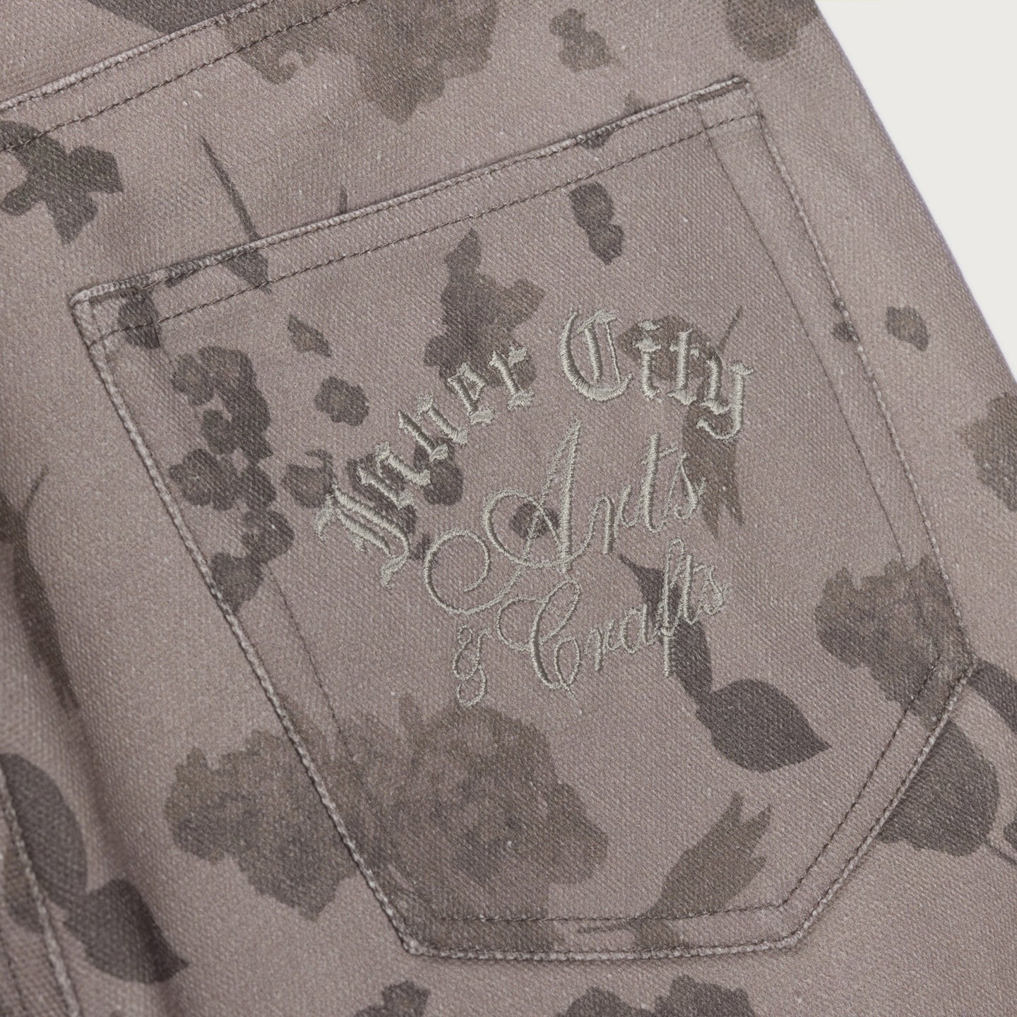 Tonal Floral Pant - Pebble