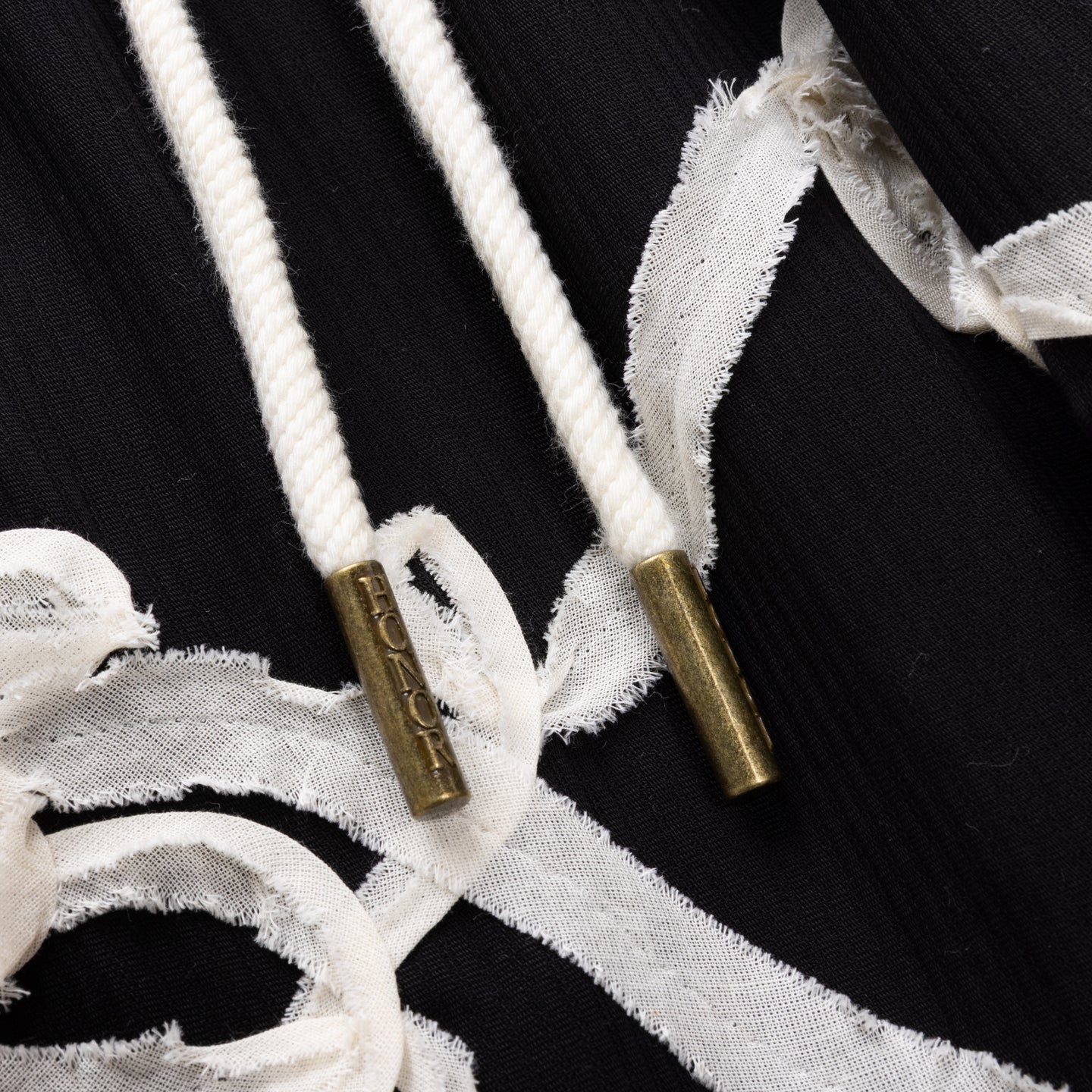 Floral Ribbon Ankle Pant - Black