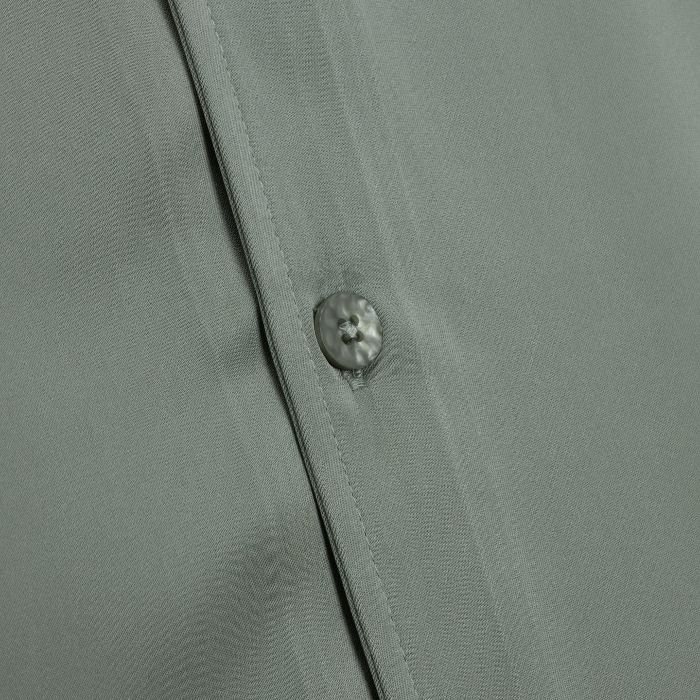 Satin Chest Logo Camp Collar - Sage