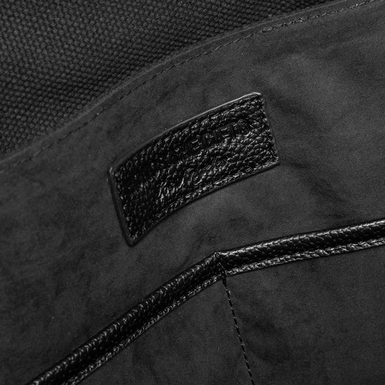 HTG Downtown Messenger - Black