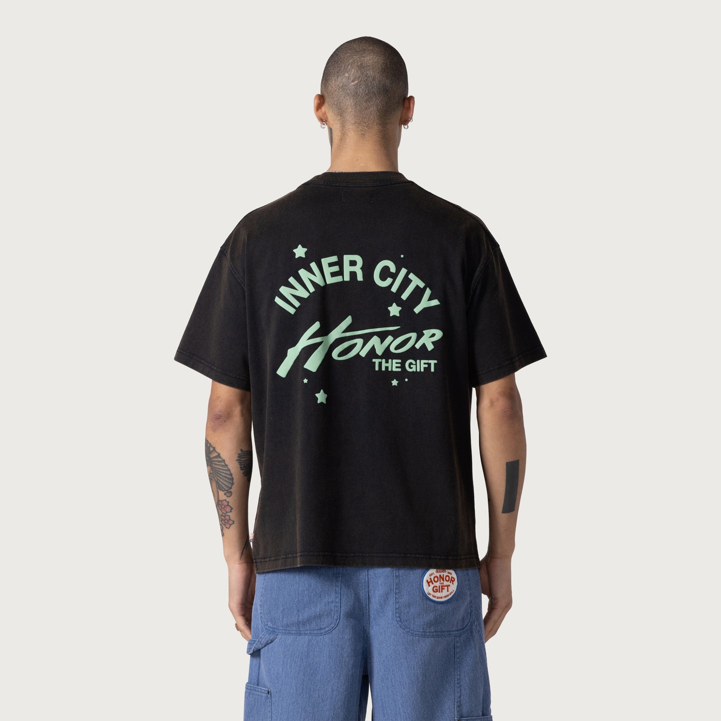 Live For The Moments - Black