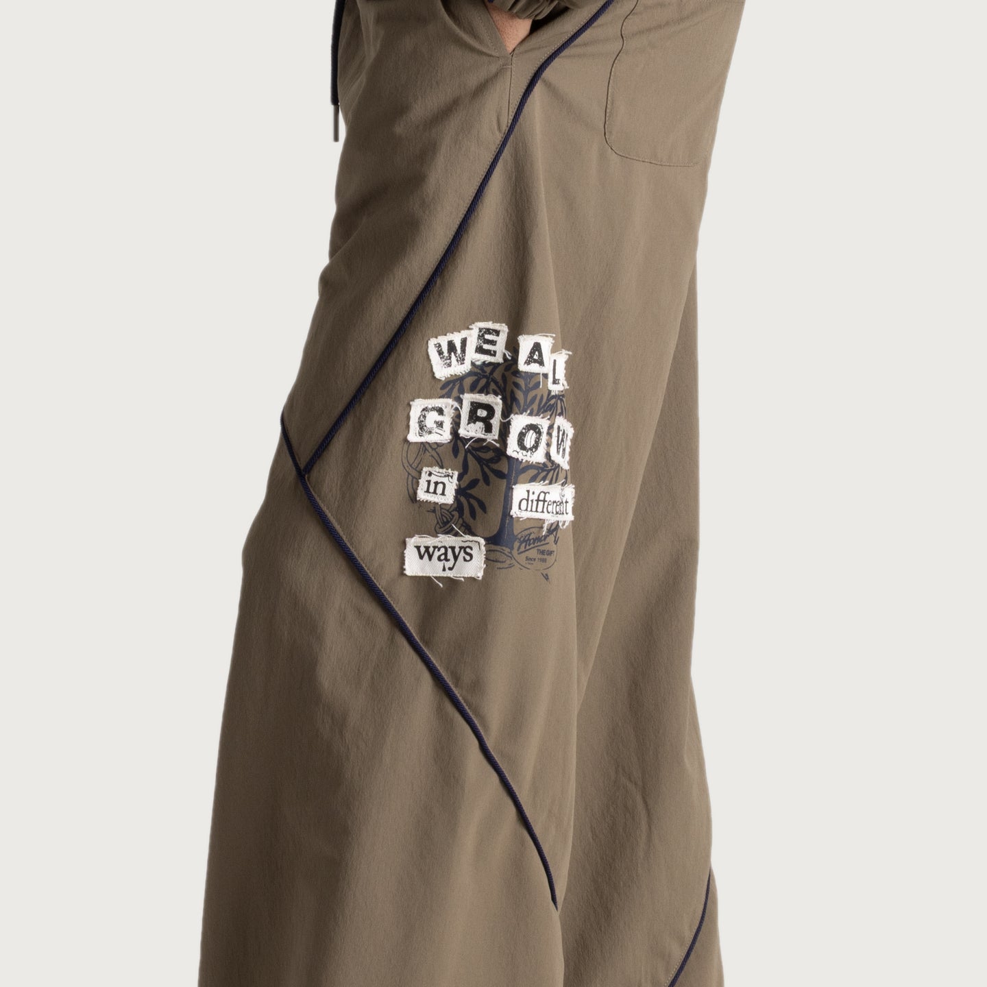 Growth Track Pant - Pebble