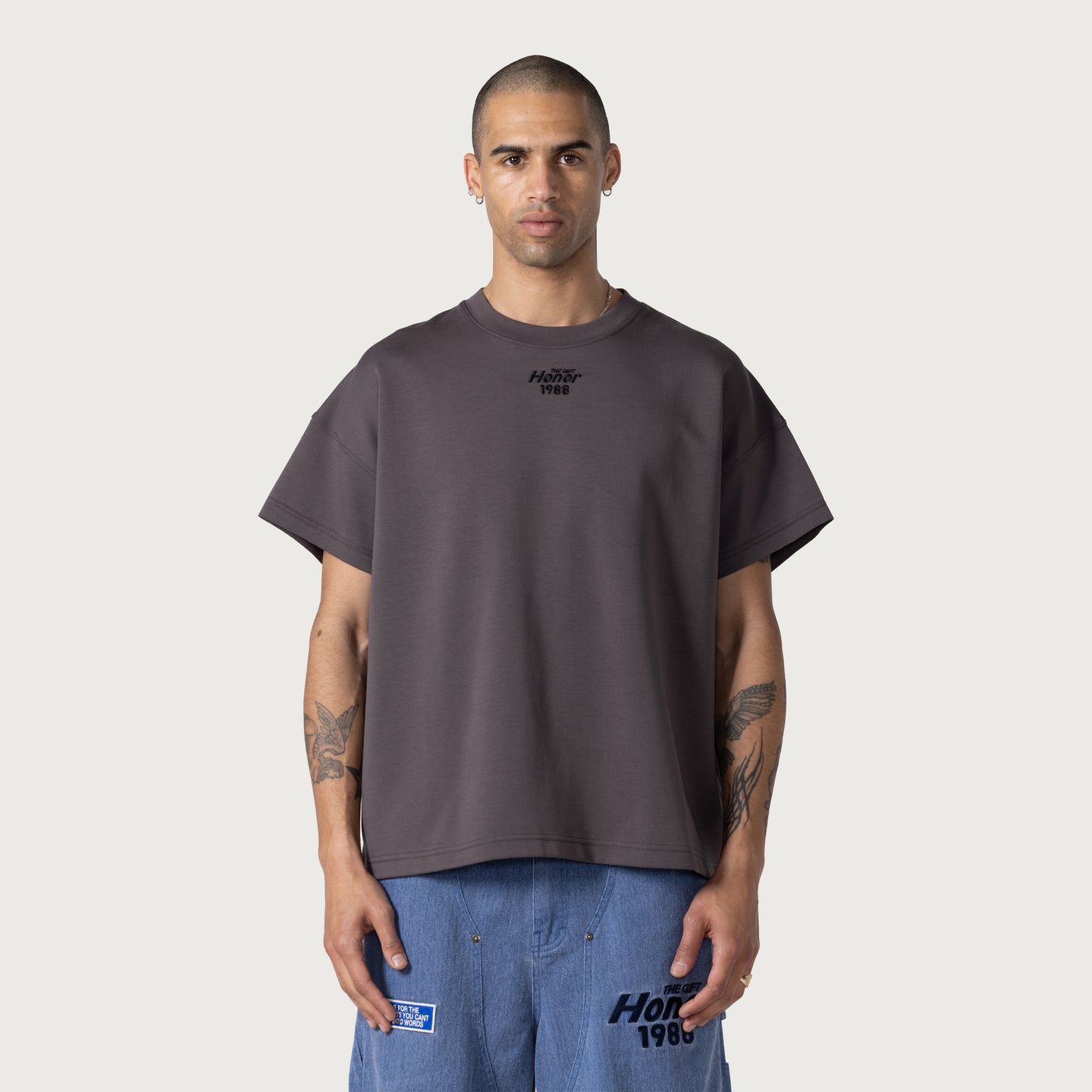 Pendant Box T-Shirt - Charcoal