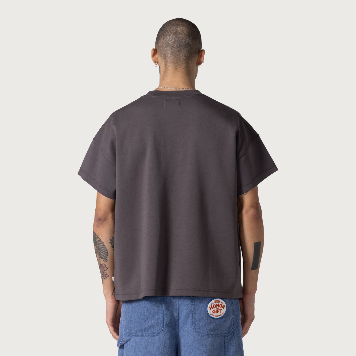 Pendant Box T-Shirt - Charcoal