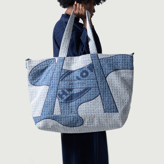 Spotlight H Weekender Tote - Indigo