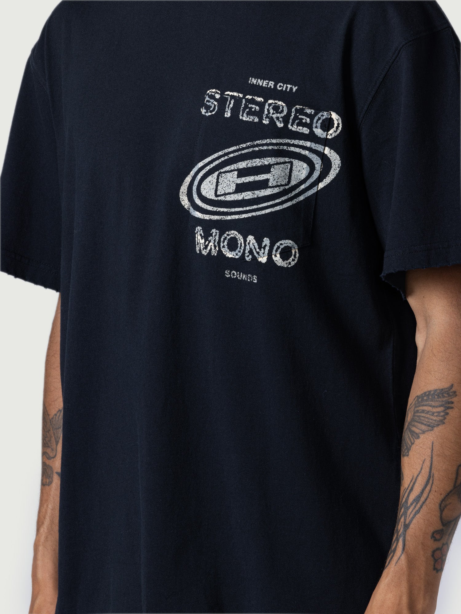 品良く着こなすため - Tee Mono Stereo Black Gift The Honor – その他