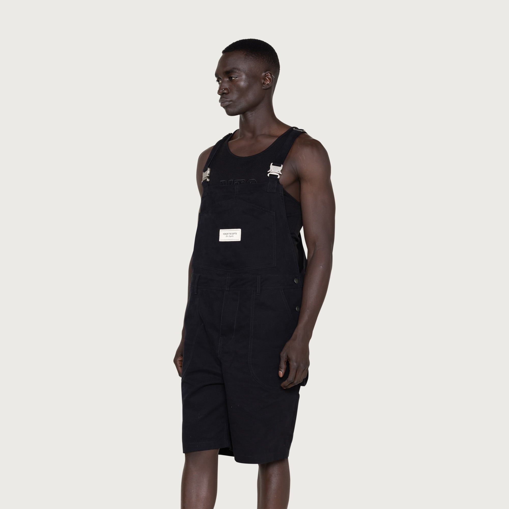 Short black outlet overalls