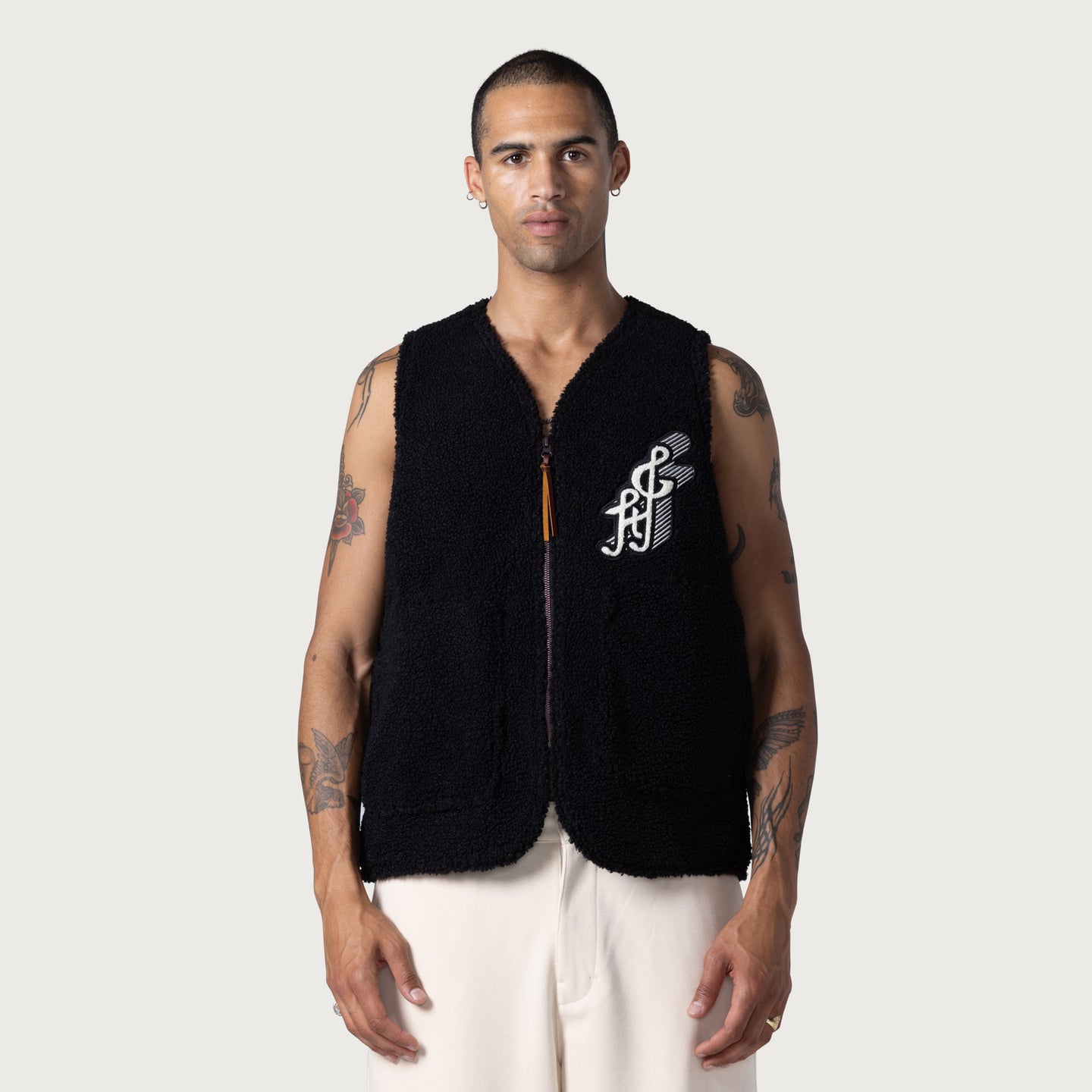 Teddy Notes Vest - Black