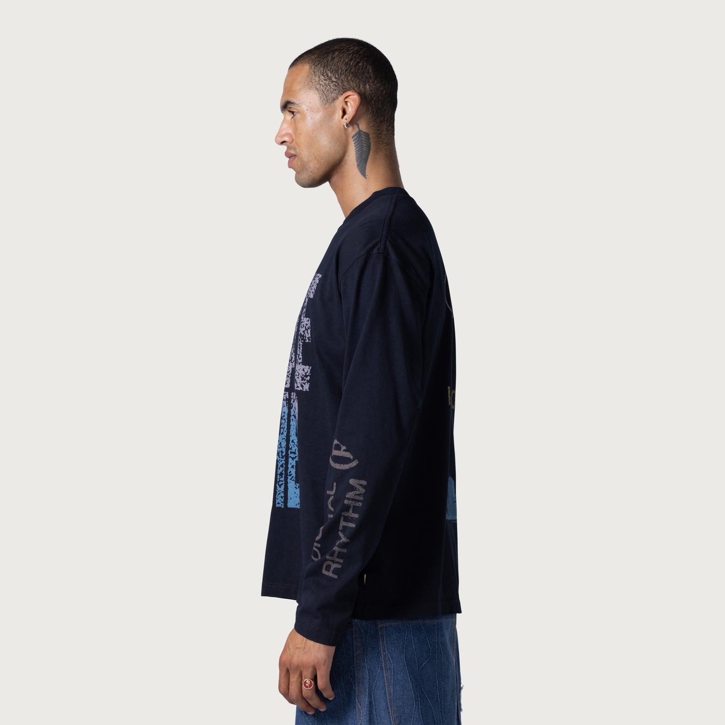 Vibrations LS Tee - Black