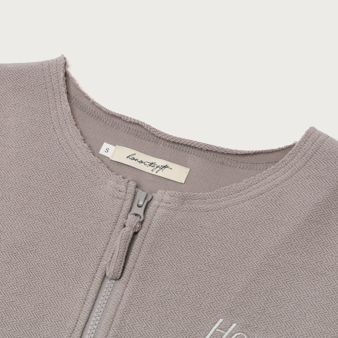 Honor Round Crop Zip Crew - Grey